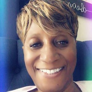 Meet your Posher, Sharon